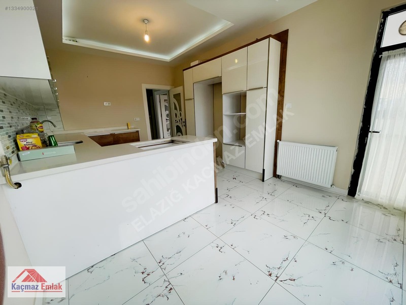 Kaçmaz Emlak'tan Üniversite Mah. 4+1 Kiralık Daire — fotoğraf 16