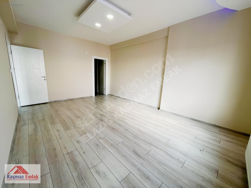 Kaçmaz Emlak'tan Üniversite Mah. 4+1 Kiralık Daire — fotoğraf 20