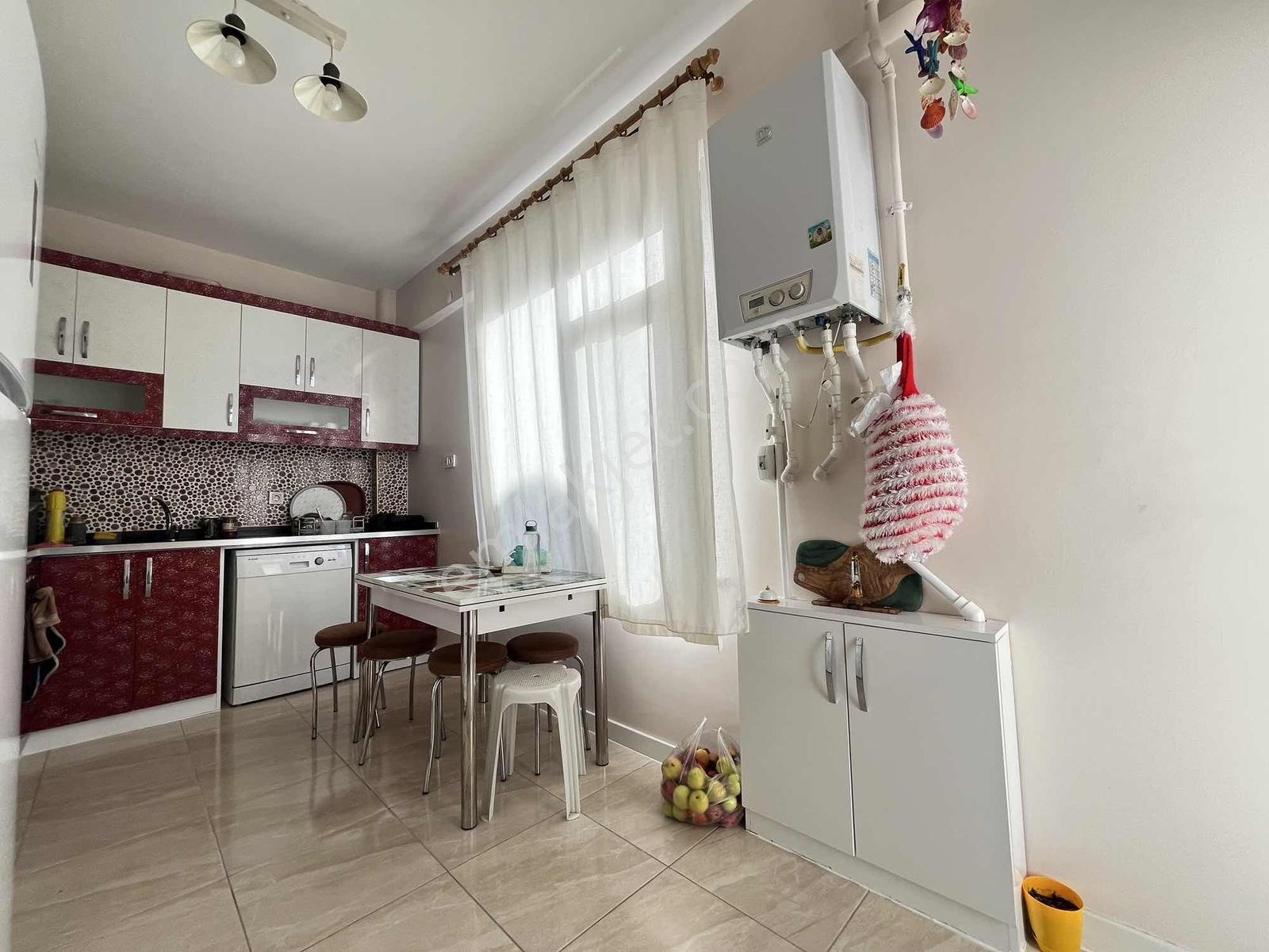 Nişantaşı Mah.ulaşım Avantajlı 2+1 Bakımlı Daire — fotoğraf 5
