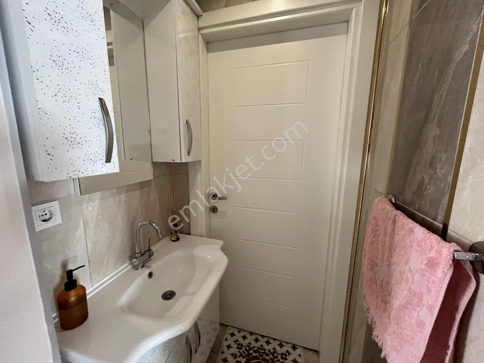 Nişantaşı Mah.ulaşım Avantajlı 2+1 Bakımlı Daire — fotoğraf 13