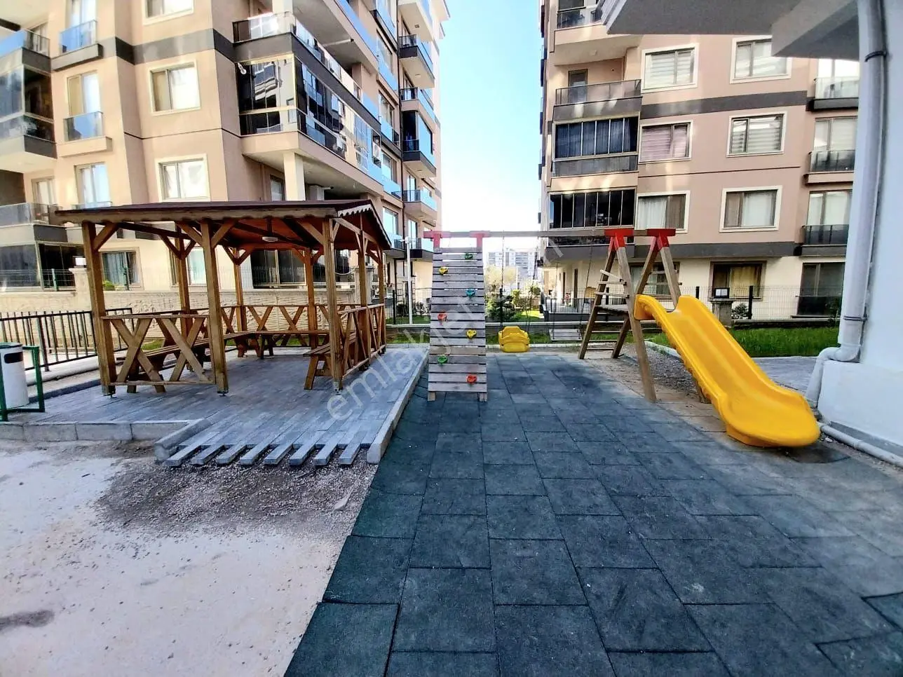 Yüksel'den Kadıköy'de Donanımlı Site İçinde 3+1 Fırsat Satılık Daire — fotoğraf 6