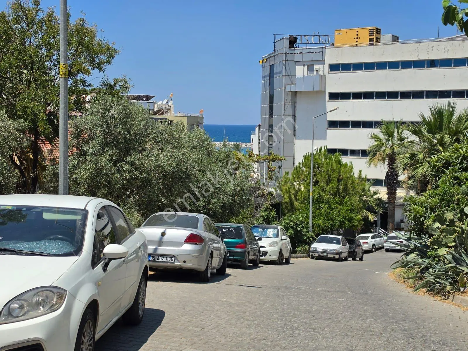 Kuşadası Marinada Salondan Deniz Manzaralı 3+1 Satılık Daire — fotoğraf 4