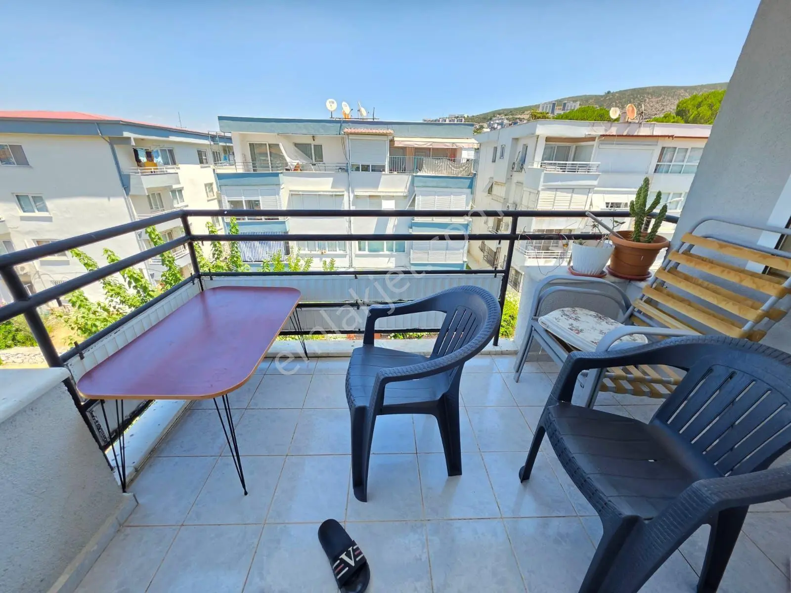 Kuşadası Marinada Salondan Deniz Manzaralı 3+1 Satılık Daire — fotoğraf 5