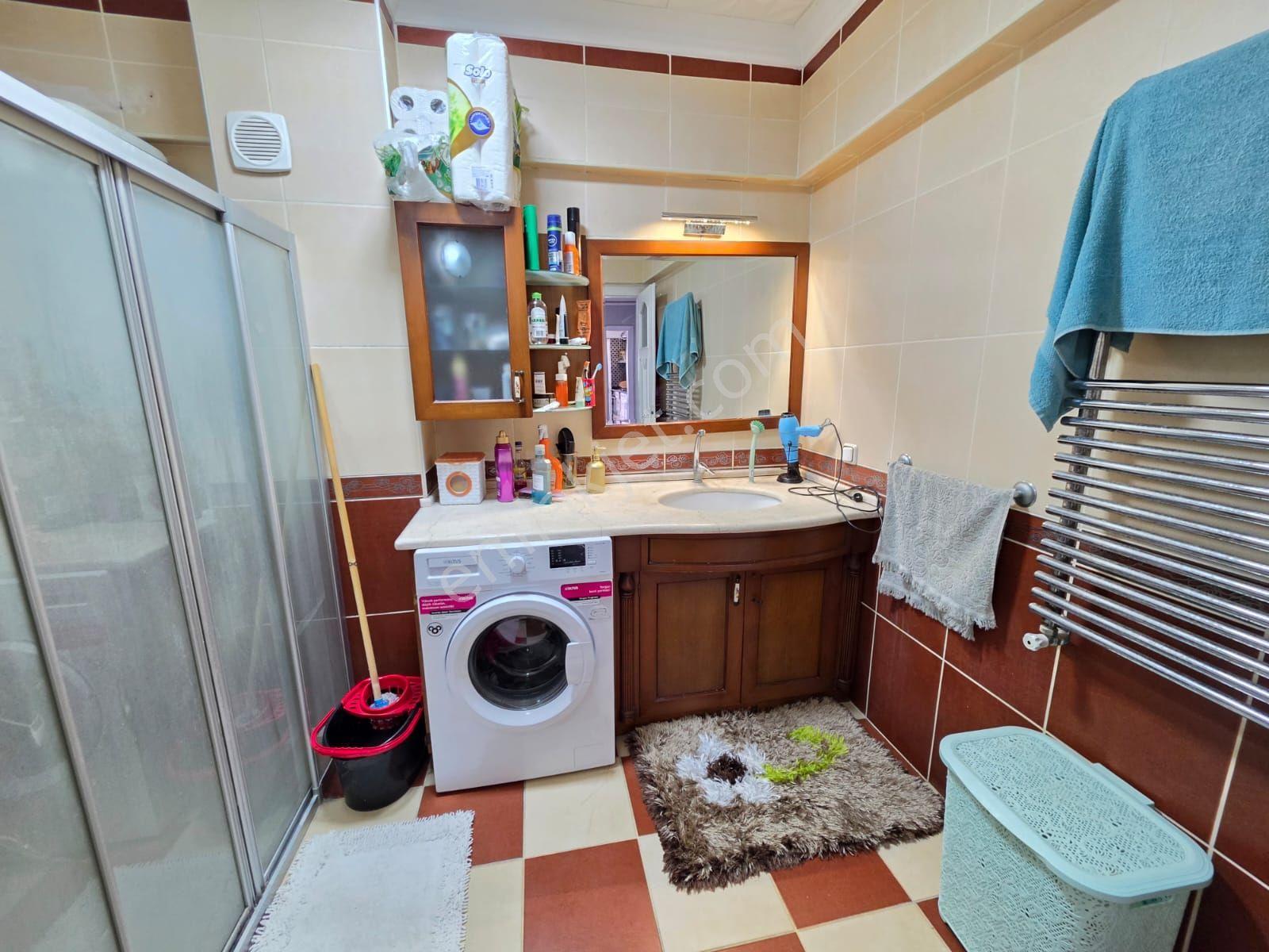 Kuşadası Marinada Salondan Deniz Manzaralı 3+1 Satılık Daire — fotoğraf 10