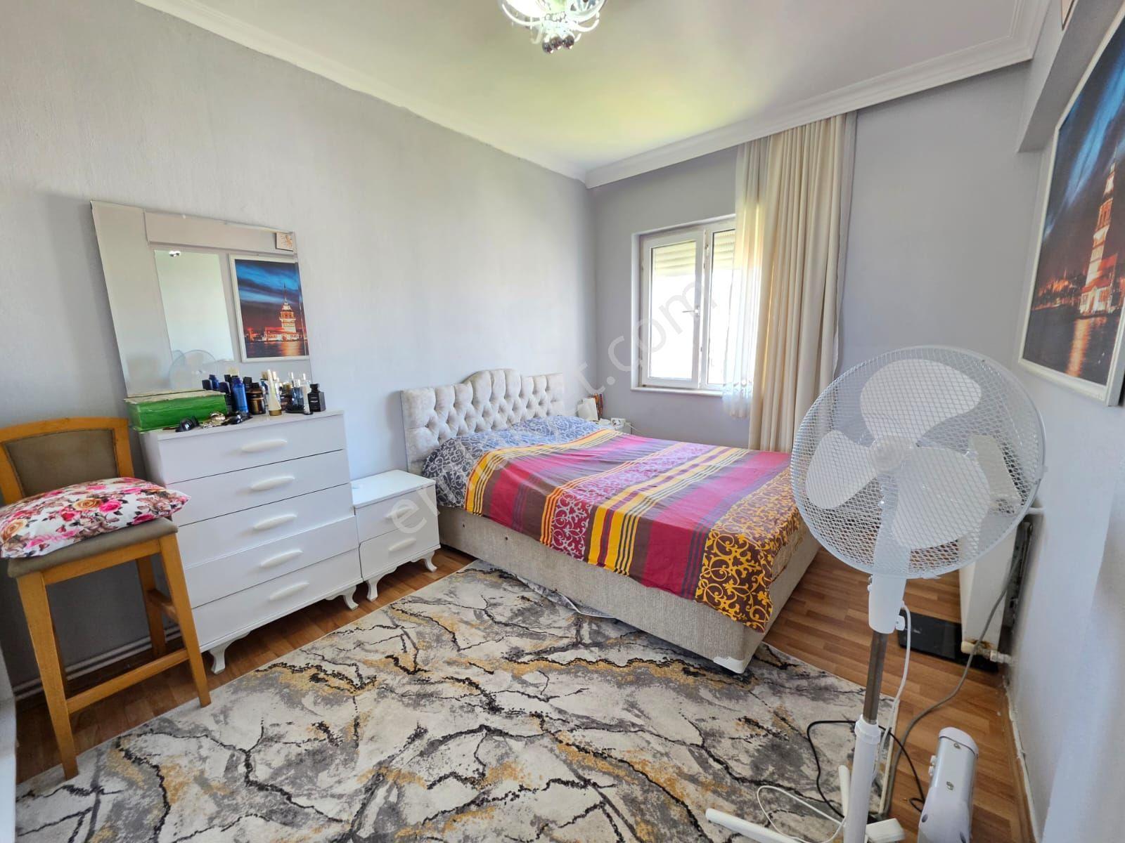 Kuşadası Marinada Salondan Deniz Manzaralı 3+1 Satılık Daire — fotoğraf 15
