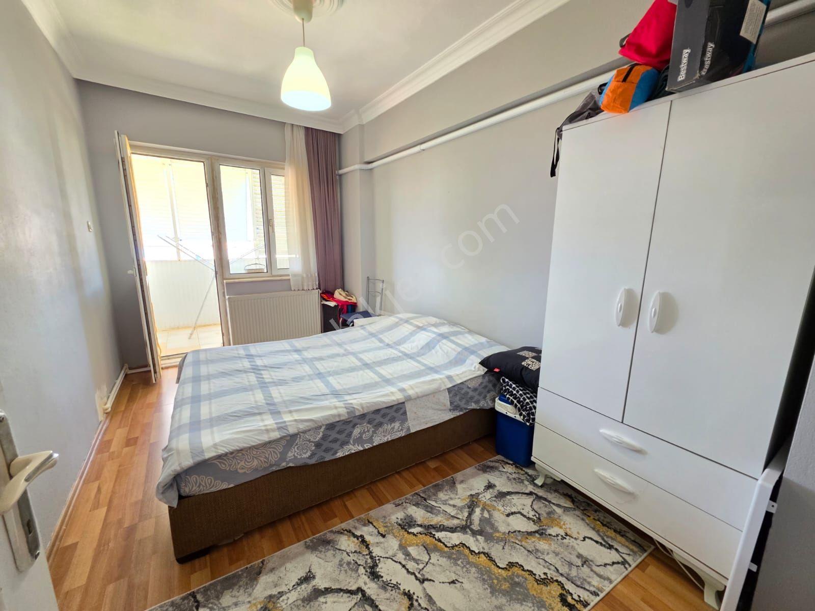 Kuşadası Marinada Salondan Deniz Manzaralı 3+1 Satılık Daire — fotoğraf 16
