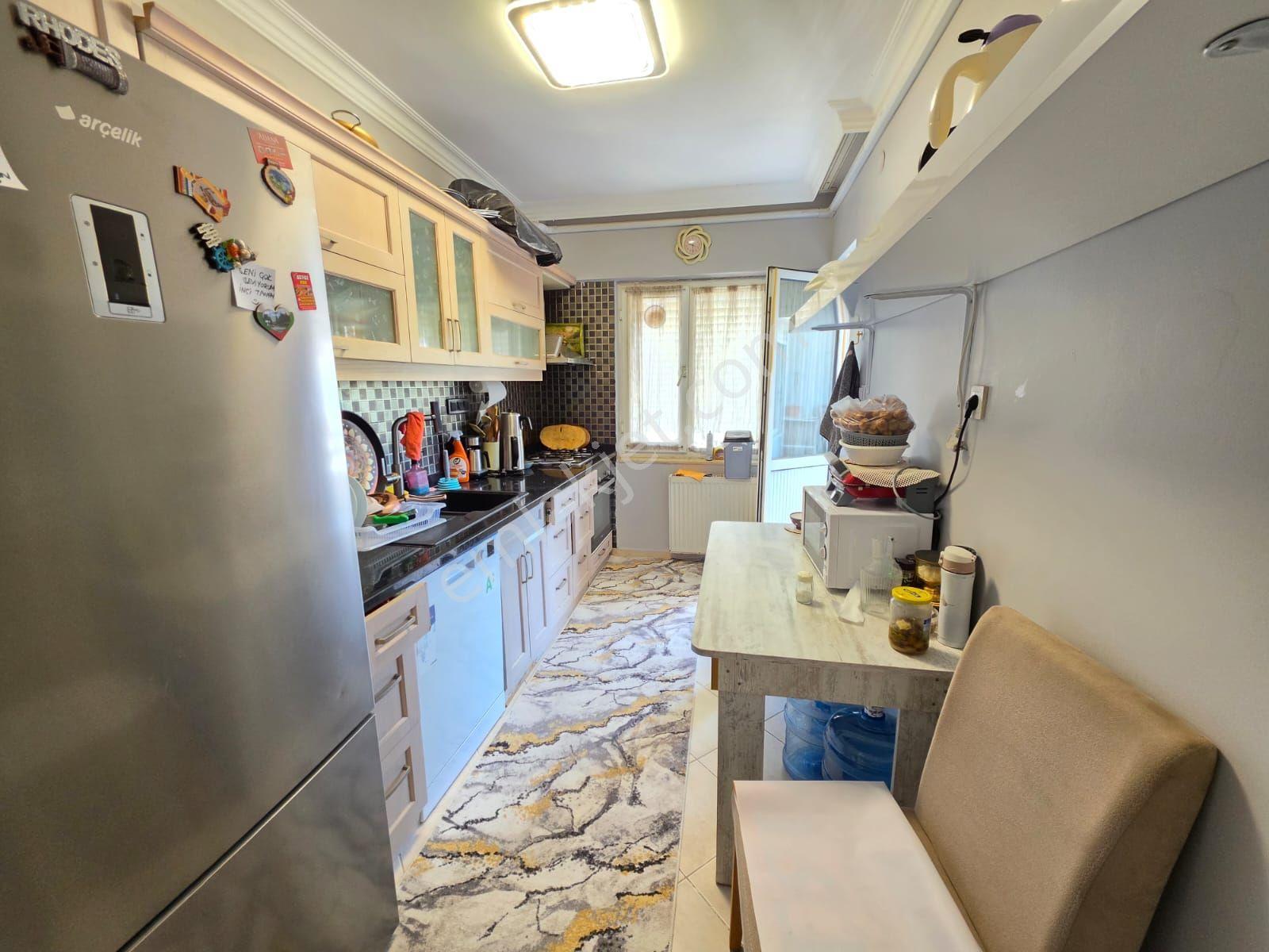 Kuşadası Marinada Salondan Deniz Manzaralı 3+1 Satılık Daire — fotoğraf 19