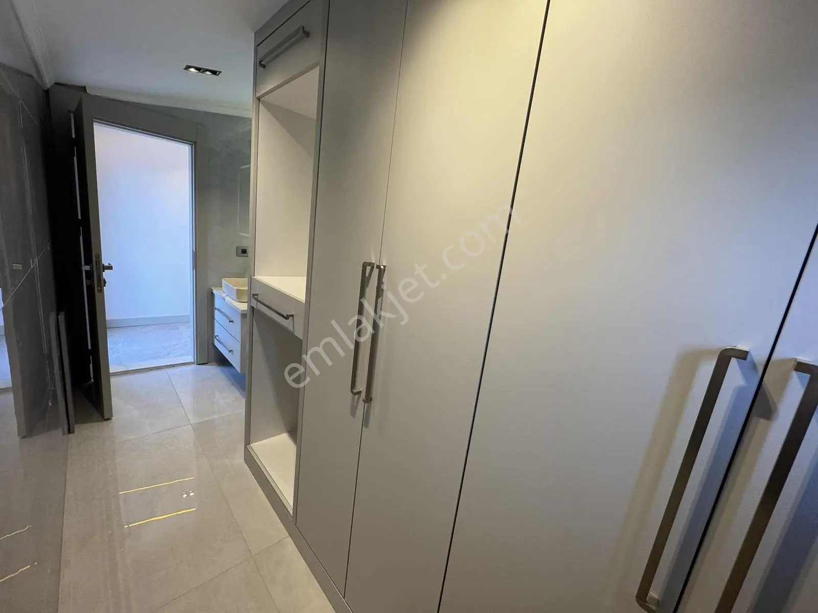 Menderes Coldwell Banker Poyraz'dan Tam Müstakil Havuzlu 5+1 — fotoğraf 9