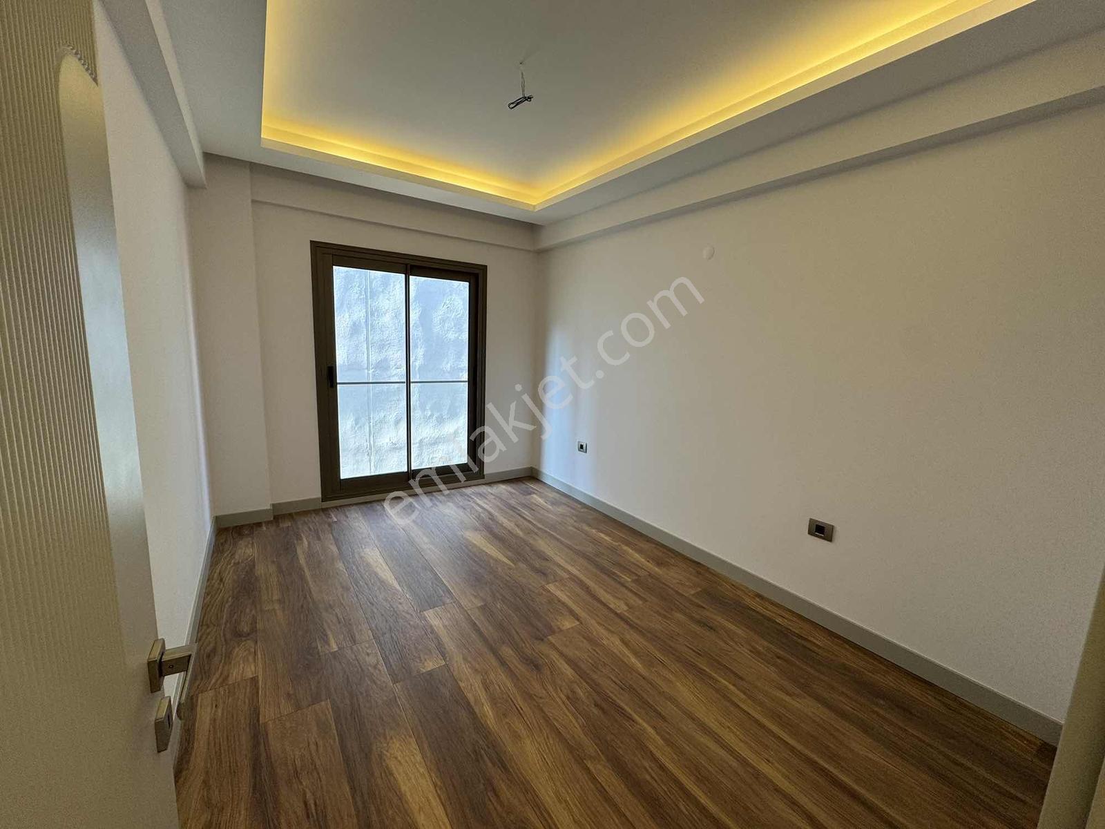 Menderes Coldwell Banker Poyraz'dan Tam Müstakil Havuzlu 5+1 — fotoğraf 16