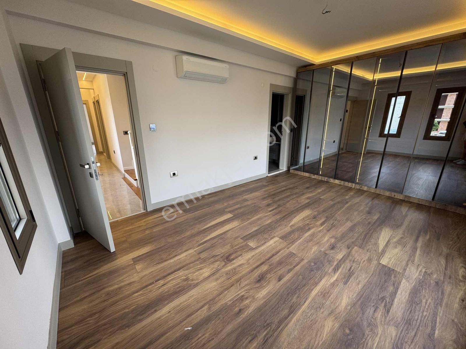 Menderes Coldwell Banker Poyraz'dan Tam Müstakil Havuzlu 5+1 — fotoğraf 19