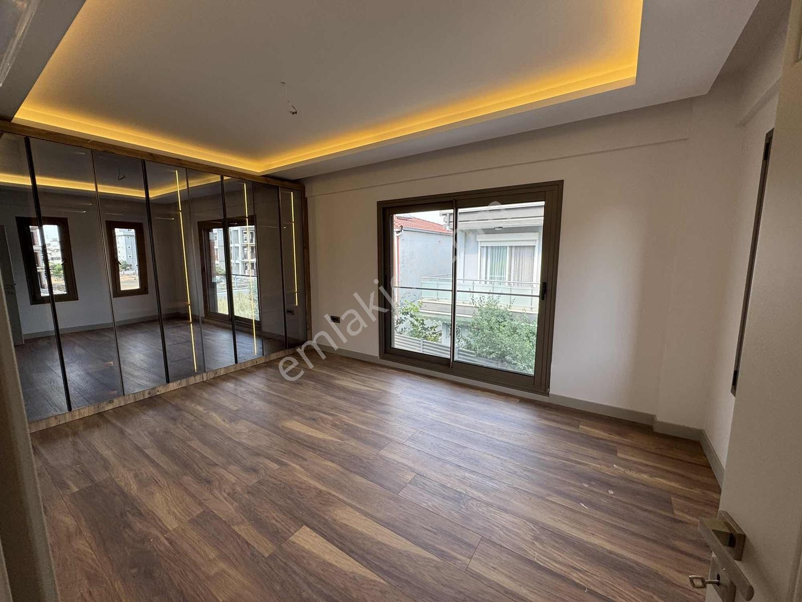 Menderes Coldwell Banker Poyraz'dan Tam Müstakil Havuzlu 5+1 — fotoğraf 20