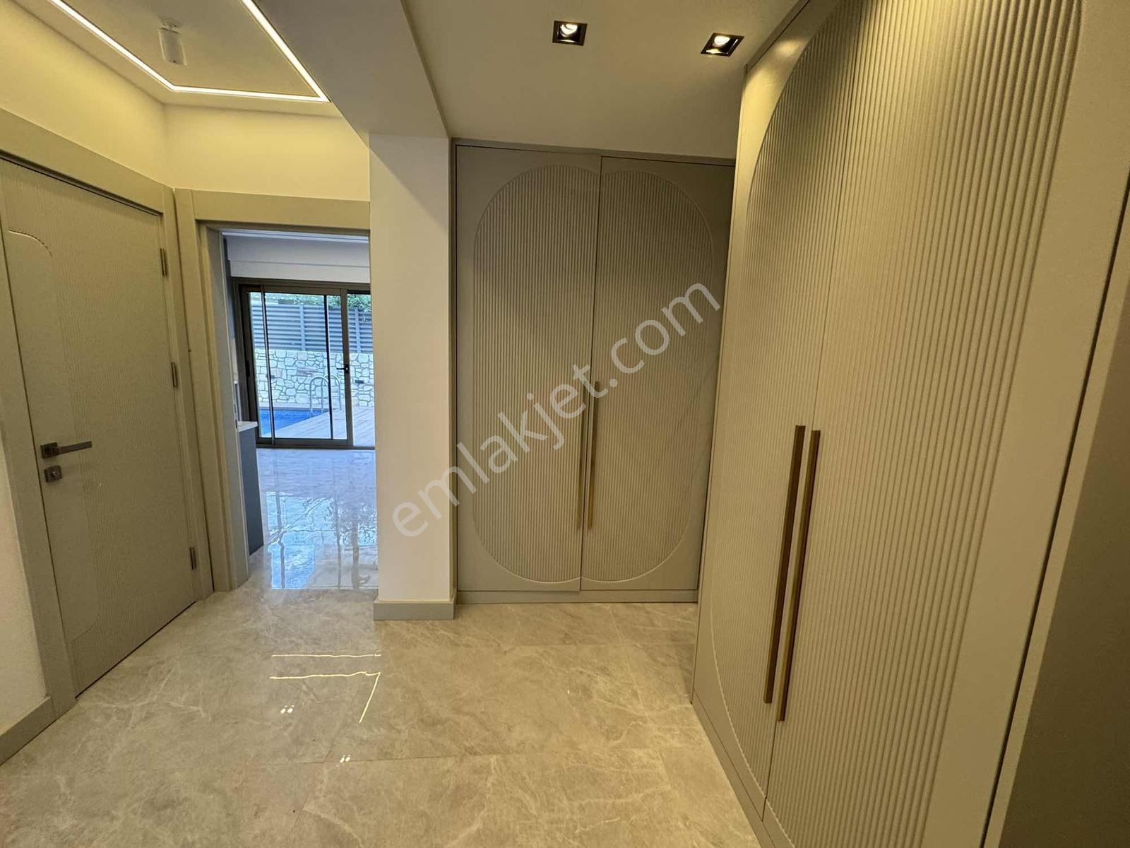 Menderes Coldwell Banker Poyraz'dan Tam Müstakil Havuzlu 5+1 — fotoğraf 24
