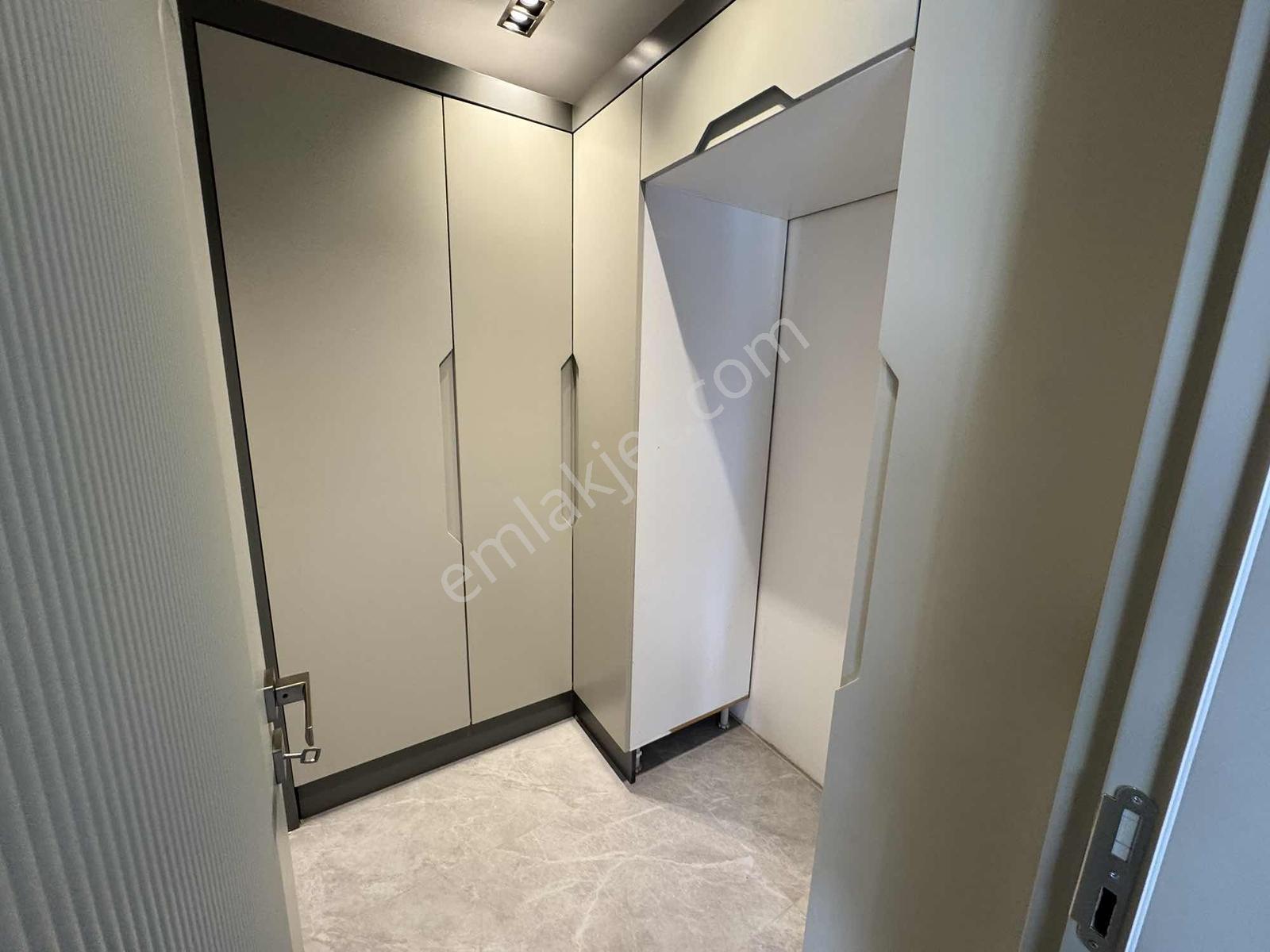 Menderes Coldwell Banker Poyraz'dan Tam Müstakil Havuzlu 5+1 — fotoğraf 31