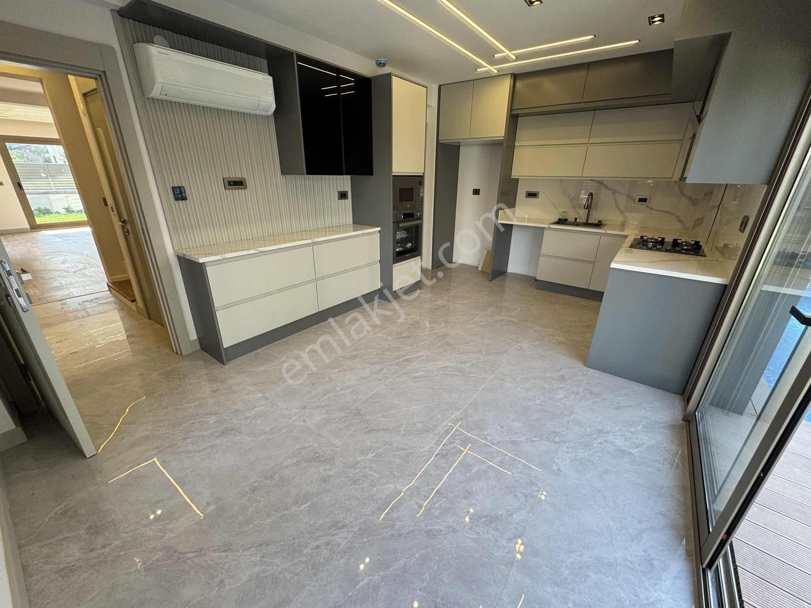 Menderes Coldwell Banker Poyraz'dan Tam Müstakil Havuzlu 5+1 — fotoğraf 32