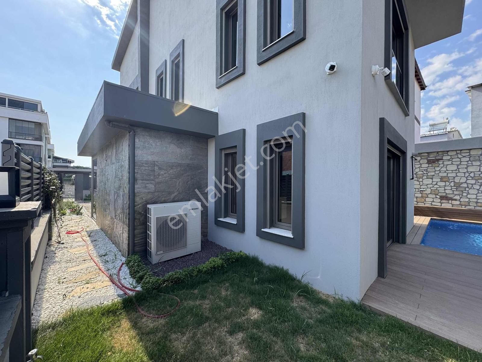 Menderes Coldwell Banker Poyraz'dan Tam Müstakil Havuzlu 5+1 — fotoğraf 34