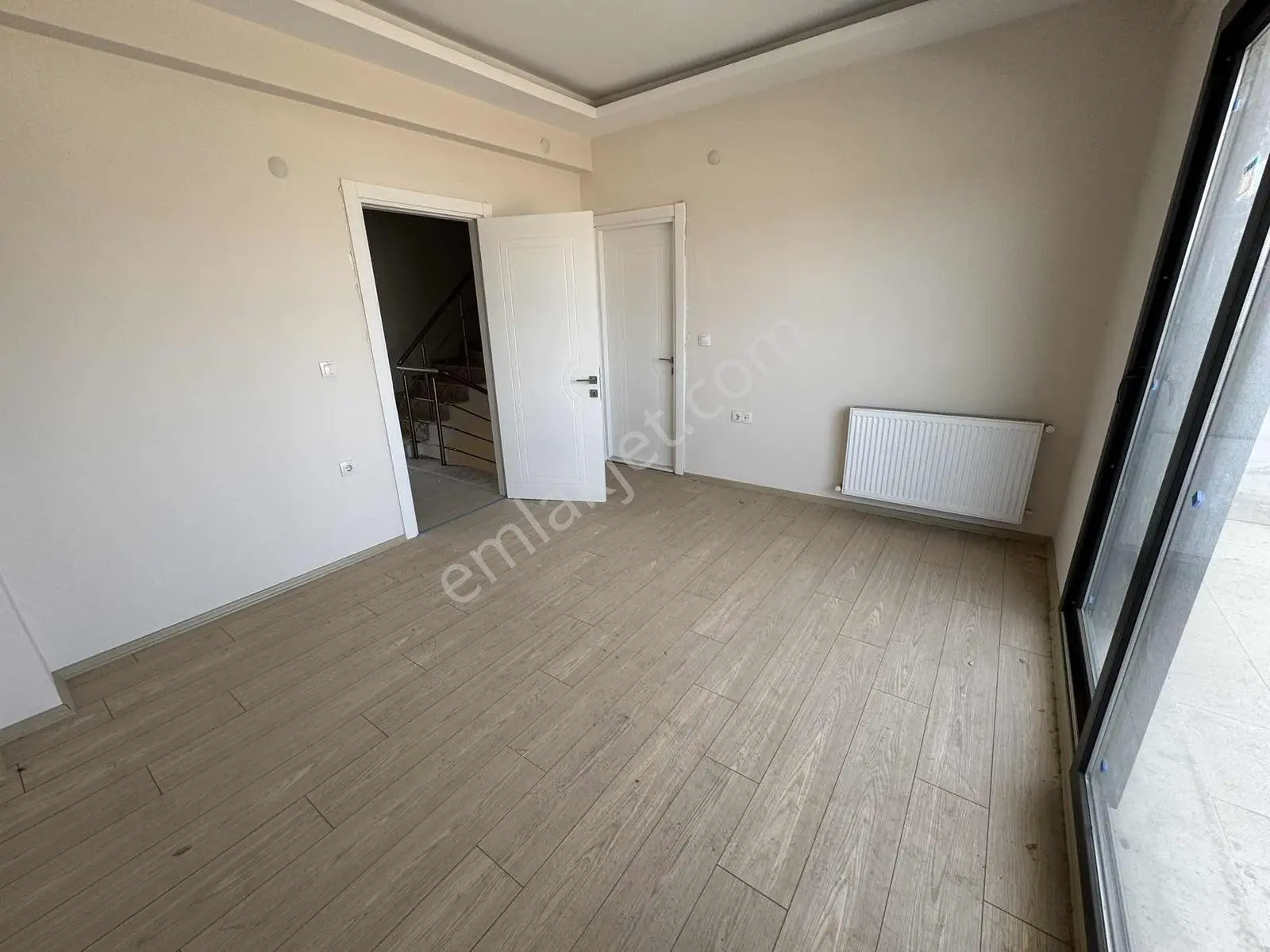 Menderes Coldwell Banker Poyraz'dan Geniş Bahçeli Villa — fotoğraf 5