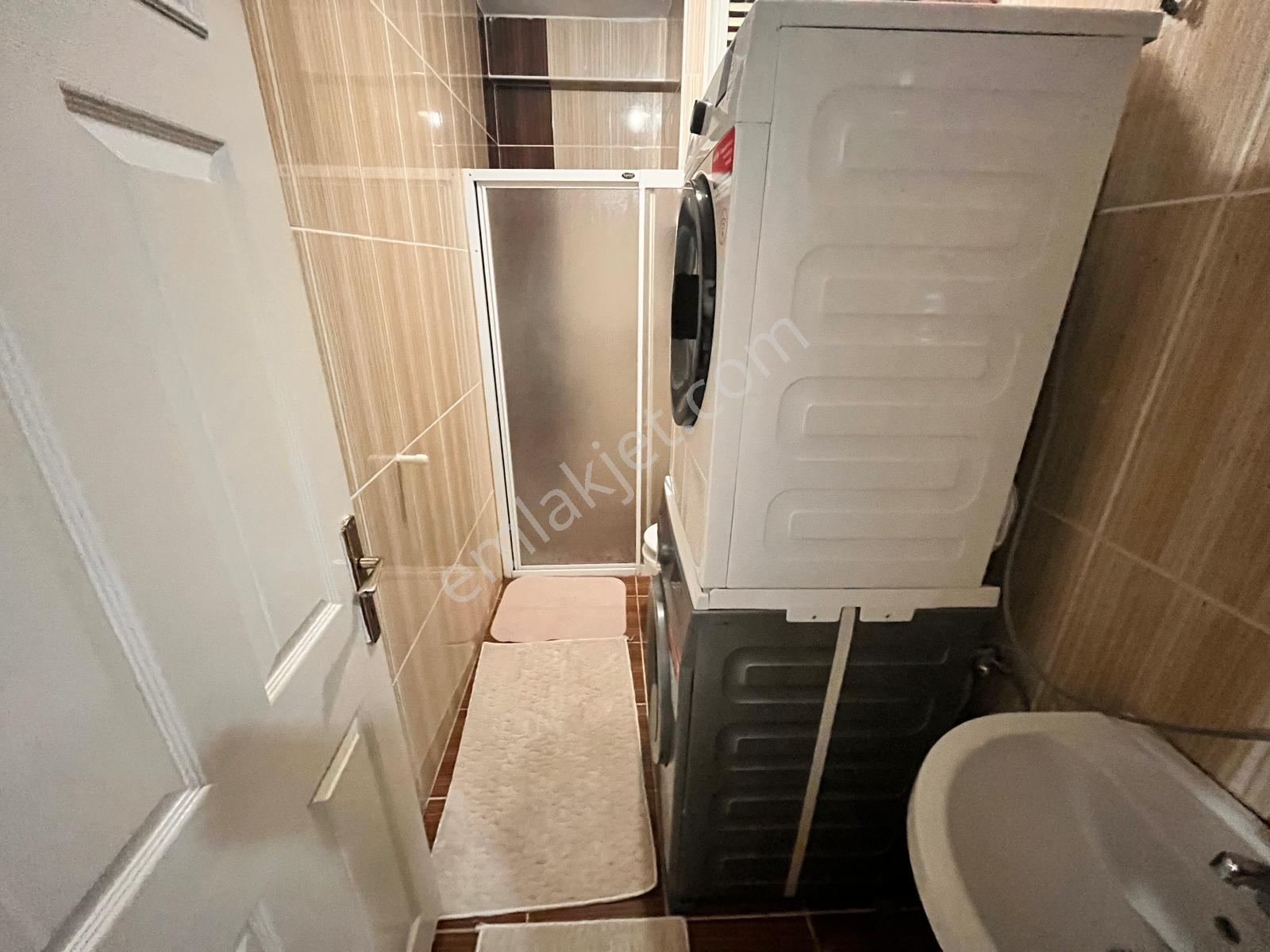 Halkalı Gümrük Yolu Yakını 1+1 65m2 Geniş Mutfaklı Daire — fotoğraf 17