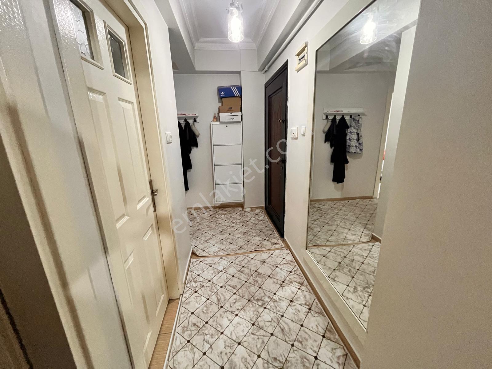 Halkalı Gümrük Yolu Yakını 1+1 65m2 Geniş Mutfaklı Daire — fotoğraf 22