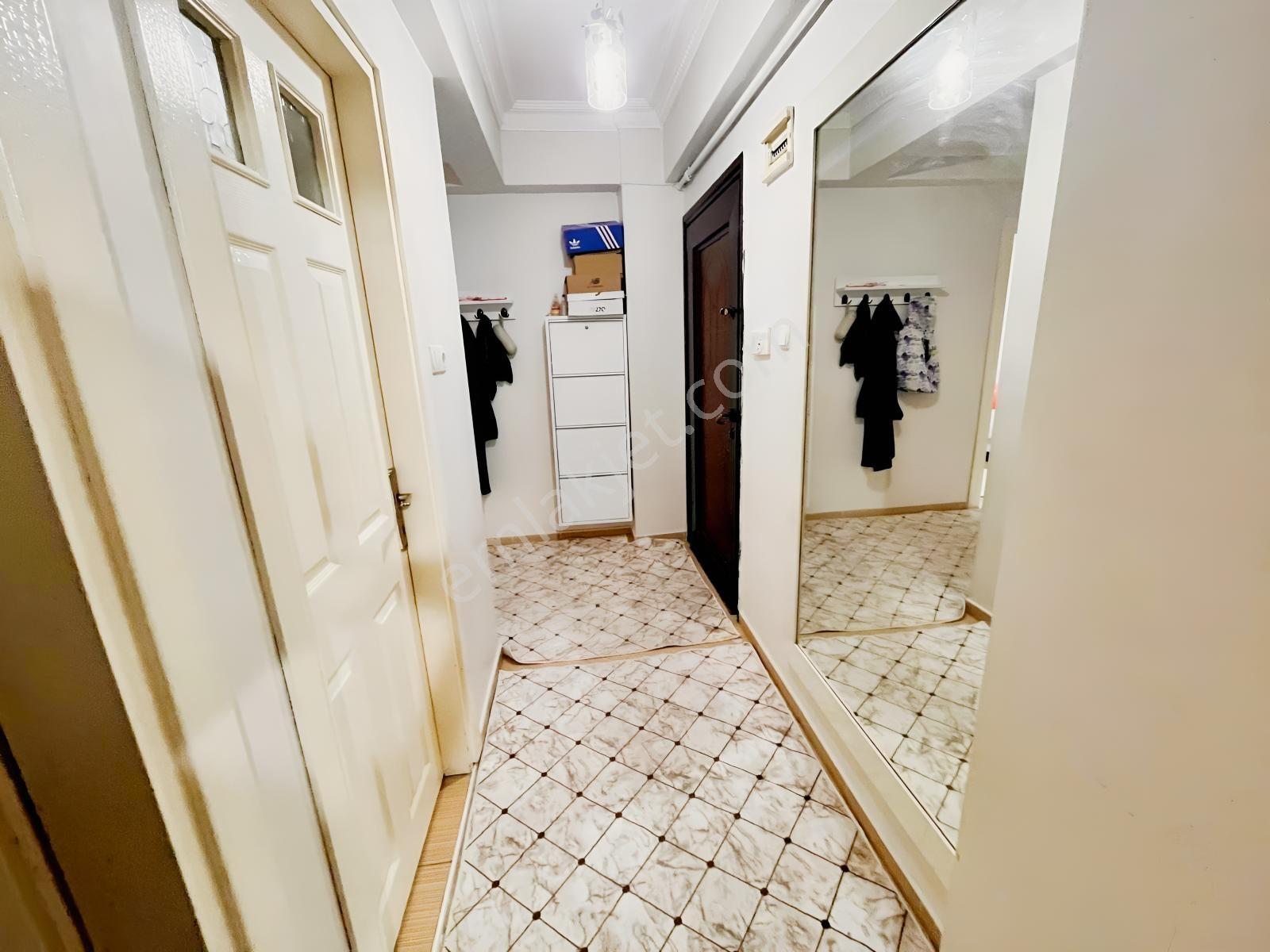 Halkalı Gümrük Yolu Yakını 1+1 65m2 Geniş Mutfaklı Daire — fotoğraf 23