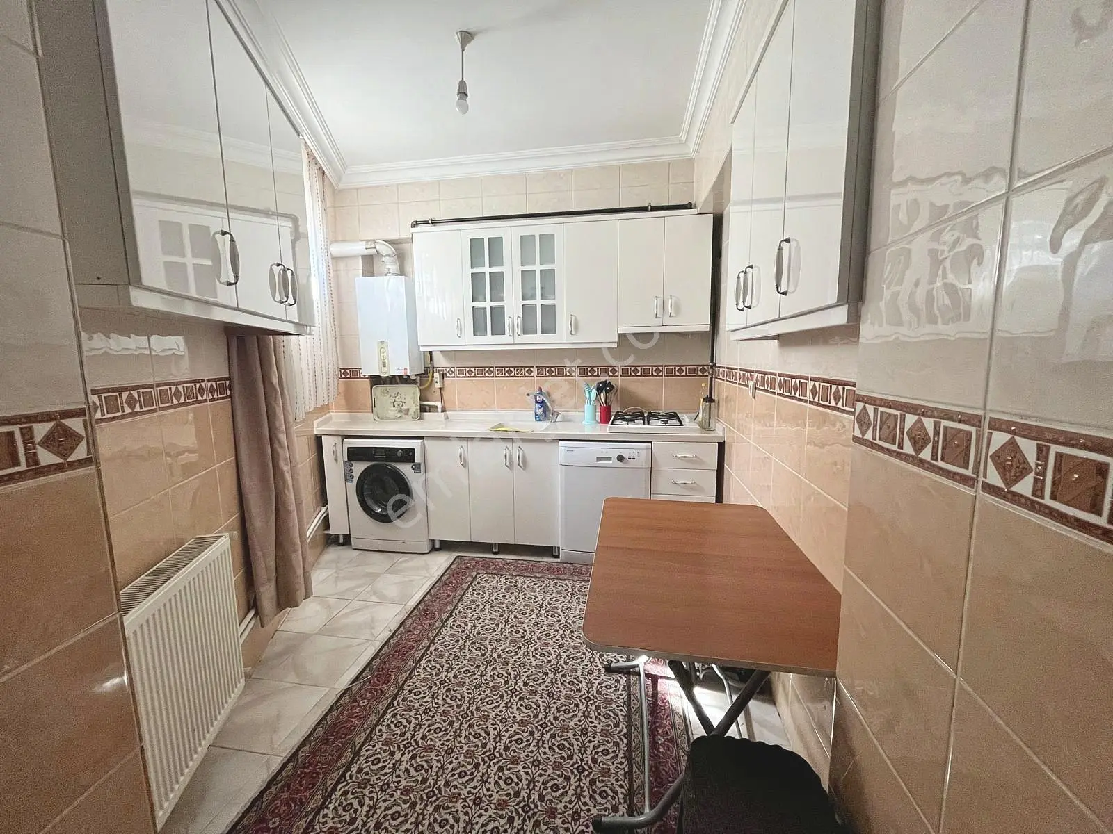 Demirlibahçe Tren Karşısında Eşyalı Kiracılı 2+1 Satılık Daire — fotoğraf 2