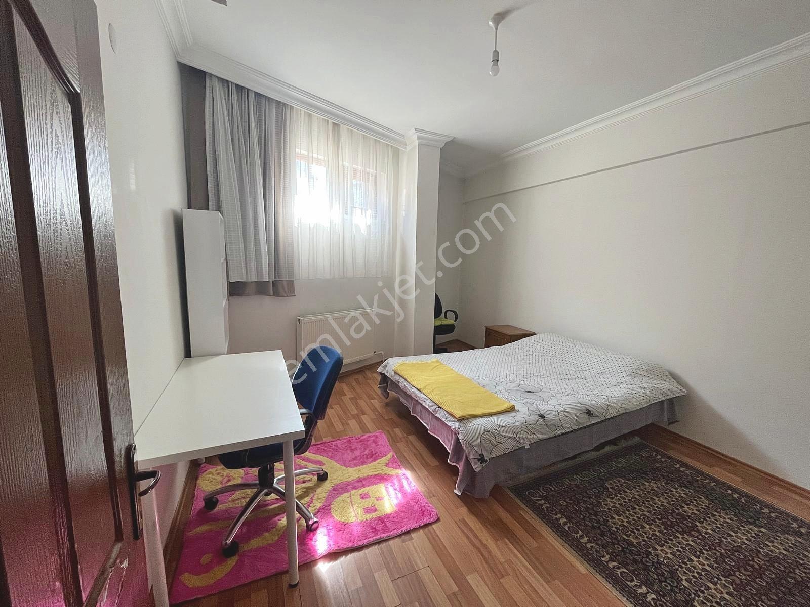 Demirlibahçe Tren Karşısında Eşyalı Kiracılı 2+1 Satılık Daire — fotoğraf 10
