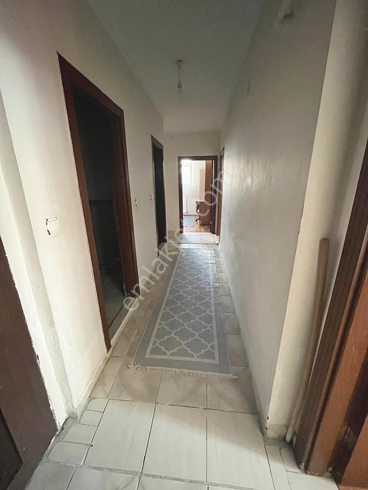 Demirlibahçe Tren Karşısında Eşyalı Kiracılı 2+1 Satılık Daire — fotoğraf 17