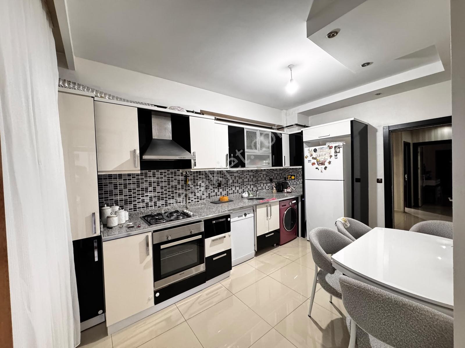 Atlı Lifeden Radısson Hotel Arkasında 3+1 Satılık Fırsat Daire — fotoğraf 14