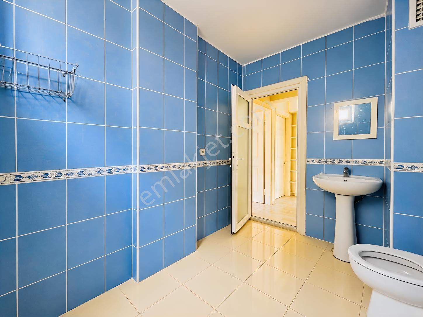 Sultangazi Gazi Mahallesi'nde Satılık 2+1 Daire | 72 M² | — fotoğraf 10