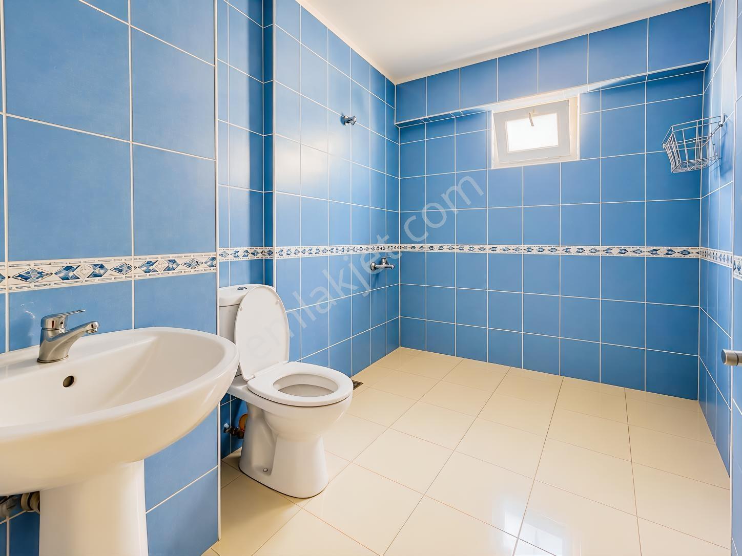 Sultangazi Gazi Mahallesi'nde Satılık 2+1 Daire | 72 M² | — fotoğraf 11