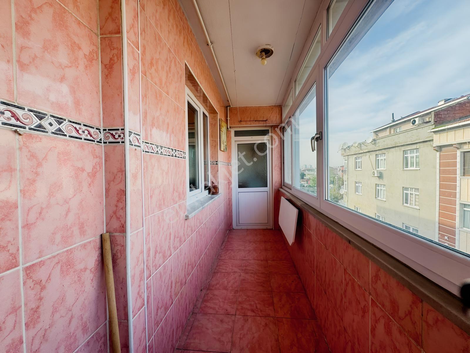 Sultangazi Gazi Mahallesi'nde Satılık 2+1 Daire | 72 M² | — fotoğraf 15