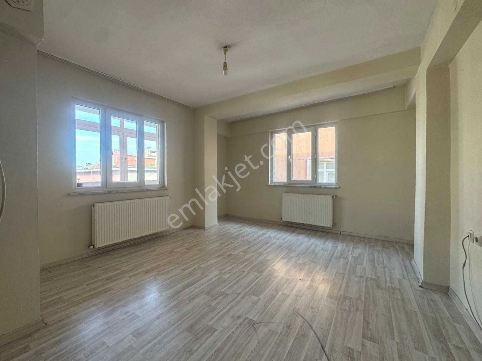 Sultangazi Gazi Mahallesi'nde Satılık 2+1 Daire | 72 M² | — fotoğraf 18