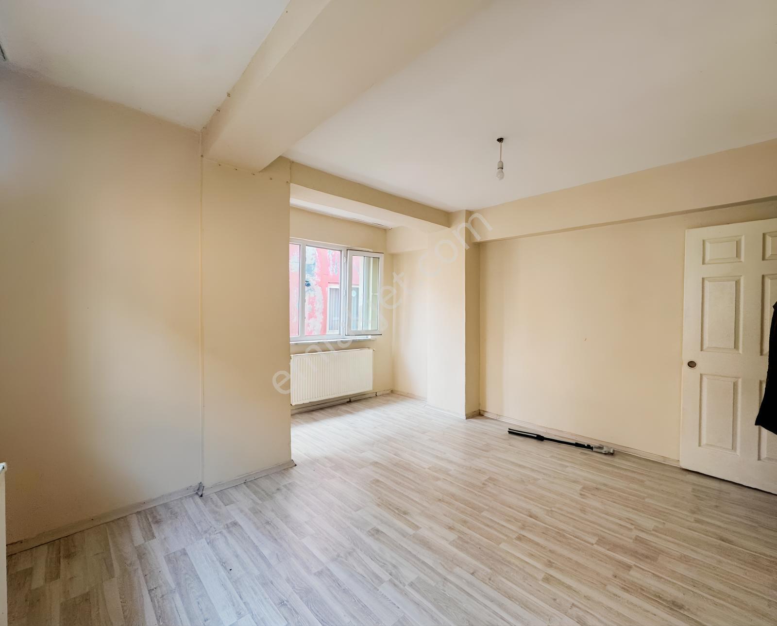 Sultangazi Gazi Mahallesi'nde Satılık 2+1 Daire | 72 M² | — fotoğraf 20