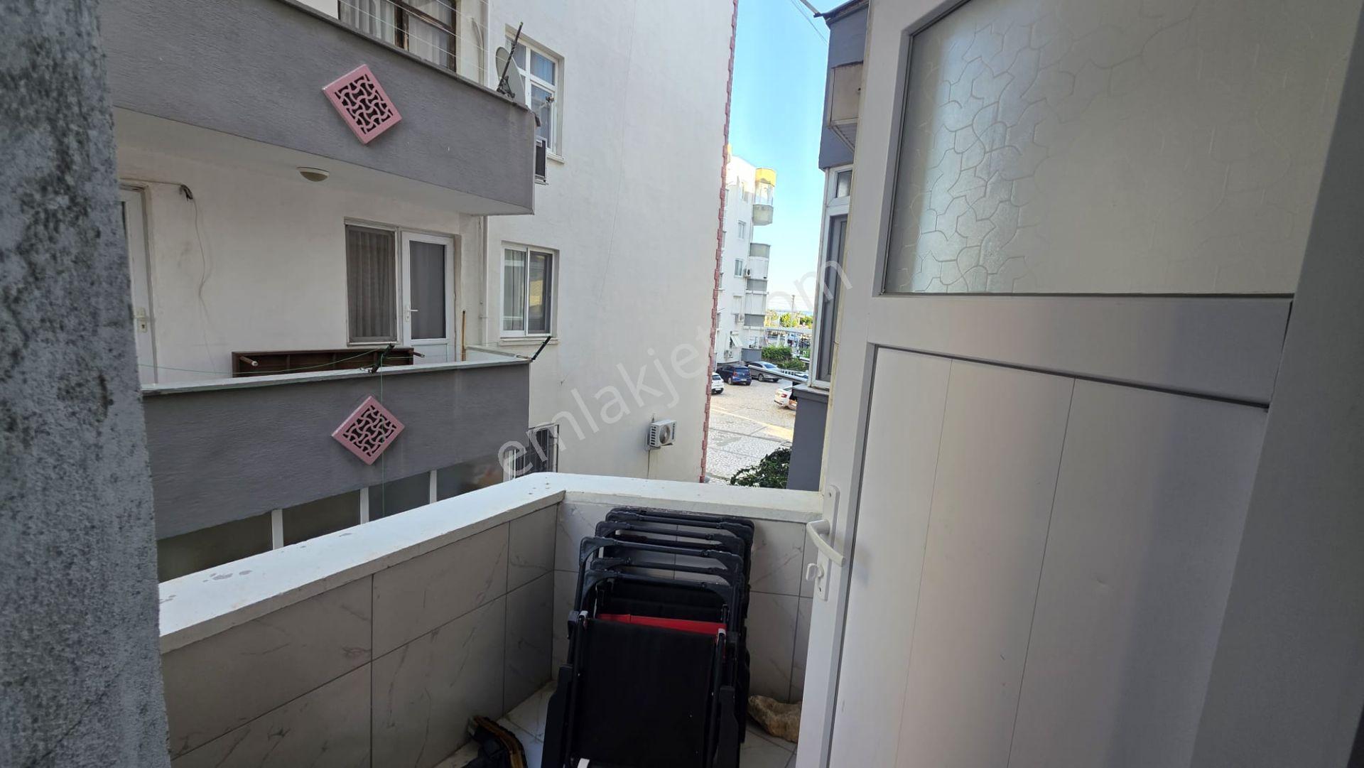 Denize Sıfır, Eşyalı 3+1 Satılık Daire -güzeldağ Sitesi, Erdemli — fotoğraf 4
