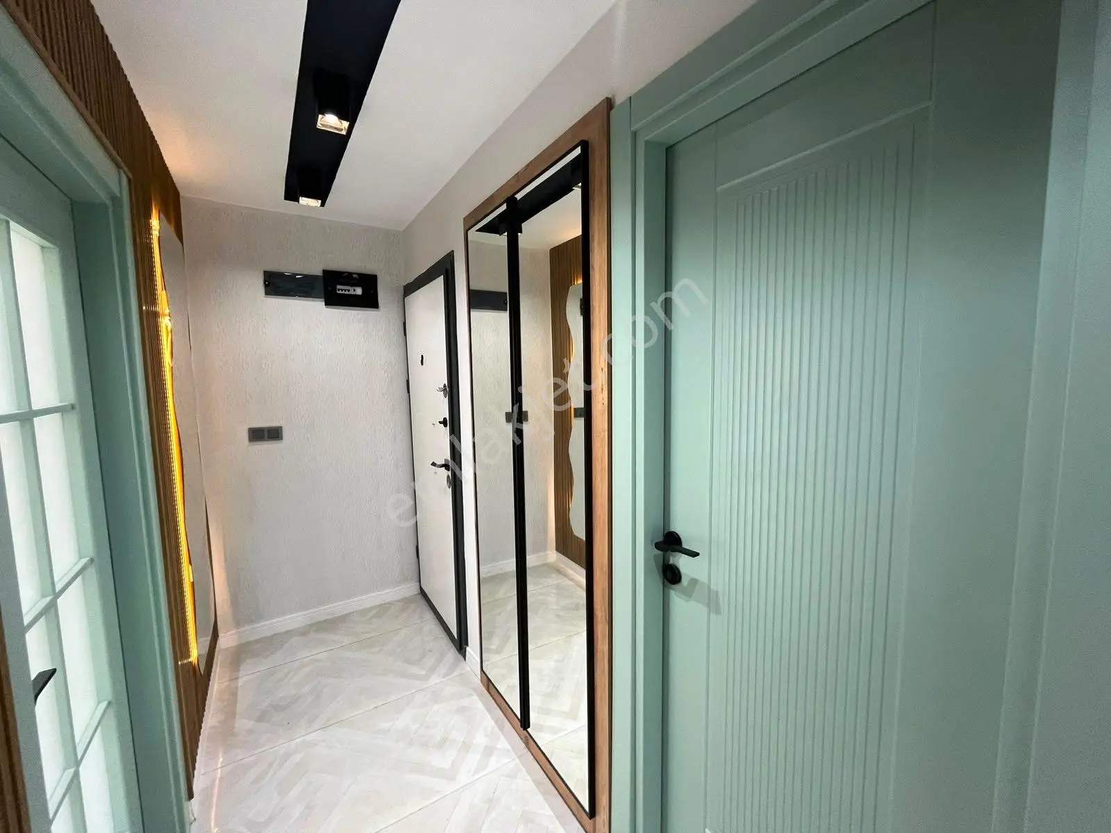 Yükselden Akçay Merkezde Denize 100 Mt Ön Cephe Ara Kat 2+1 — fotoğraf 13