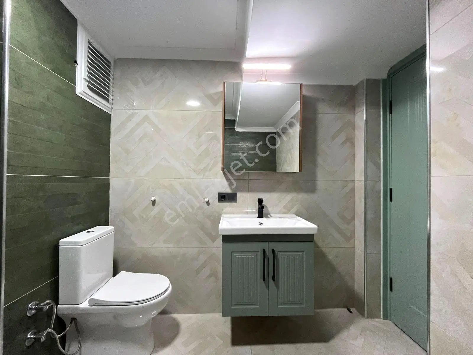 Yükselden Akçay Merkezde Denize 100 Mt Ön Cephe Ara Kat 2+1 — fotoğraf 16