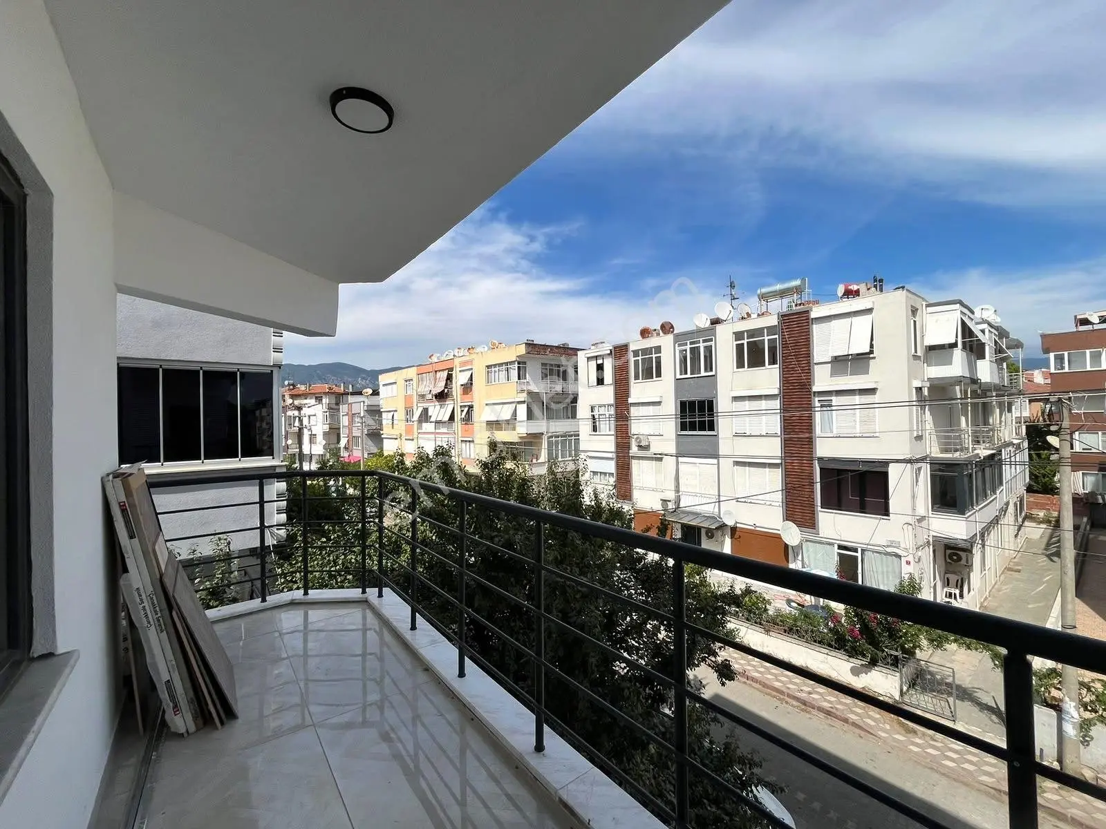 Yükselden Akçay Merkezde Denize 100 Mt Ön Cephe Ara Kat 2+1 — fotoğraf 22