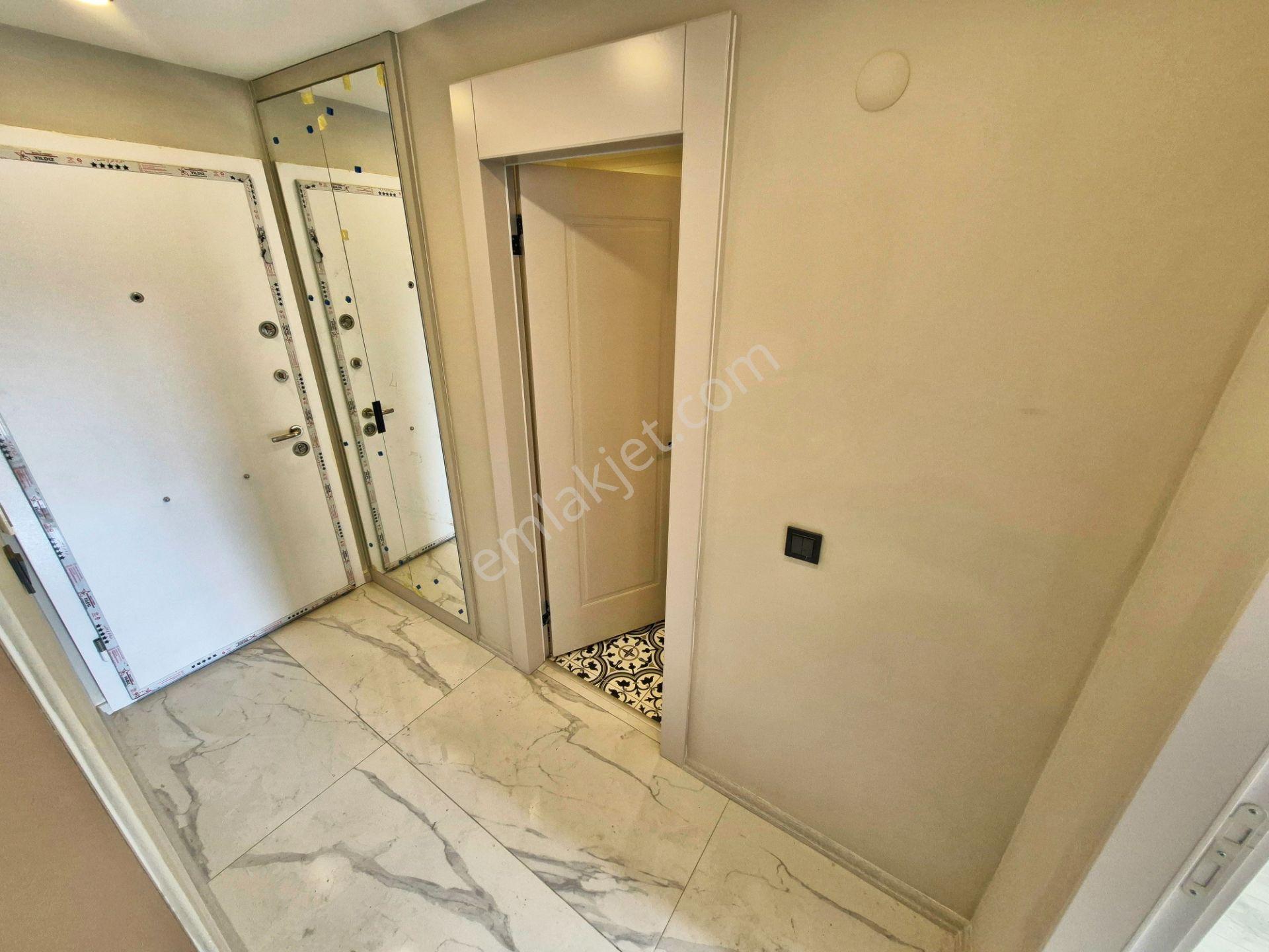 🛑🛑aktiften Akçay'ın En Göz Konforlu Otoparklı Giyinme Odalı Geniş Satılık 2+1 Dublexi — fotoğraf 6