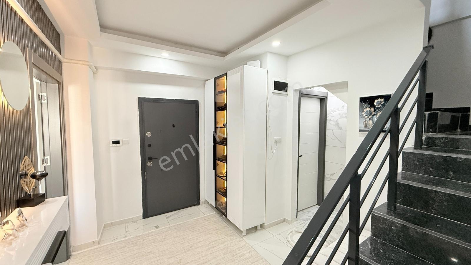 Anacaddeye Sıfır Satılık Ekstralı Satılık 3+1 Dubleks Daire — fotoğraf 9