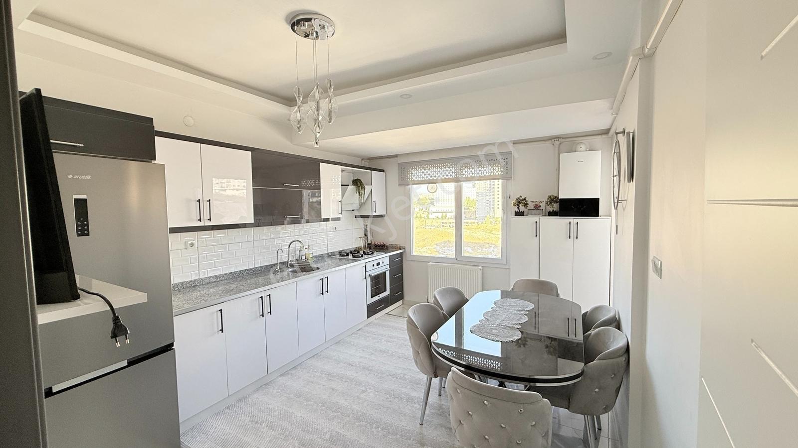 Anacaddeye Sıfır Satılık Ekstralı Satılık 3+1 Dubleks Daire — fotoğraf 11