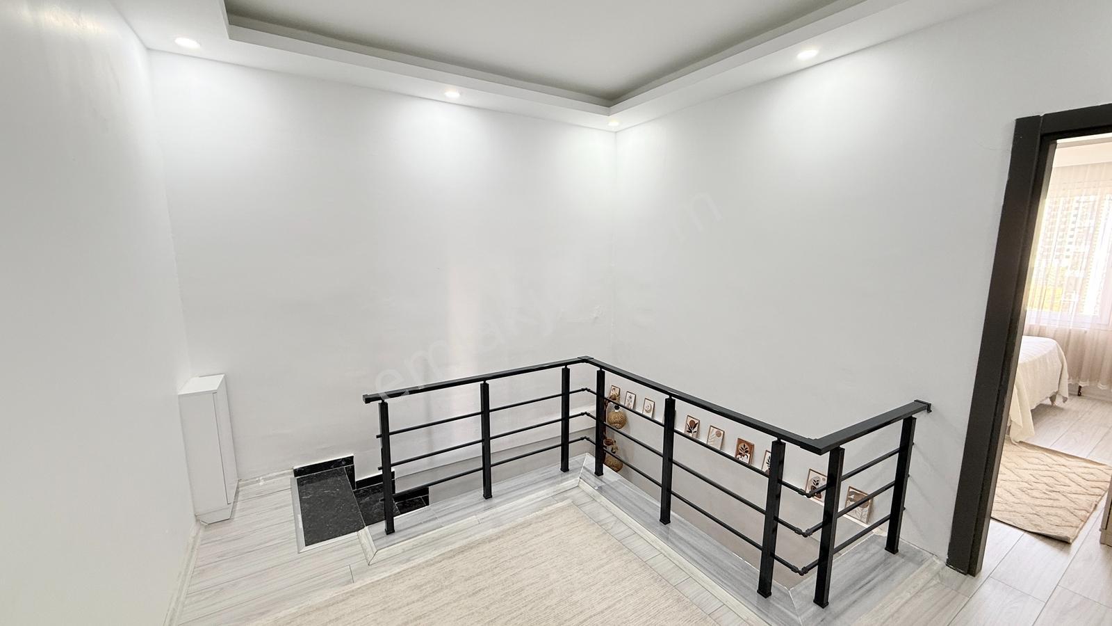 Anacaddeye Sıfır Satılık Ekstralı Satılık 3+1 Dubleks Daire — fotoğraf 24