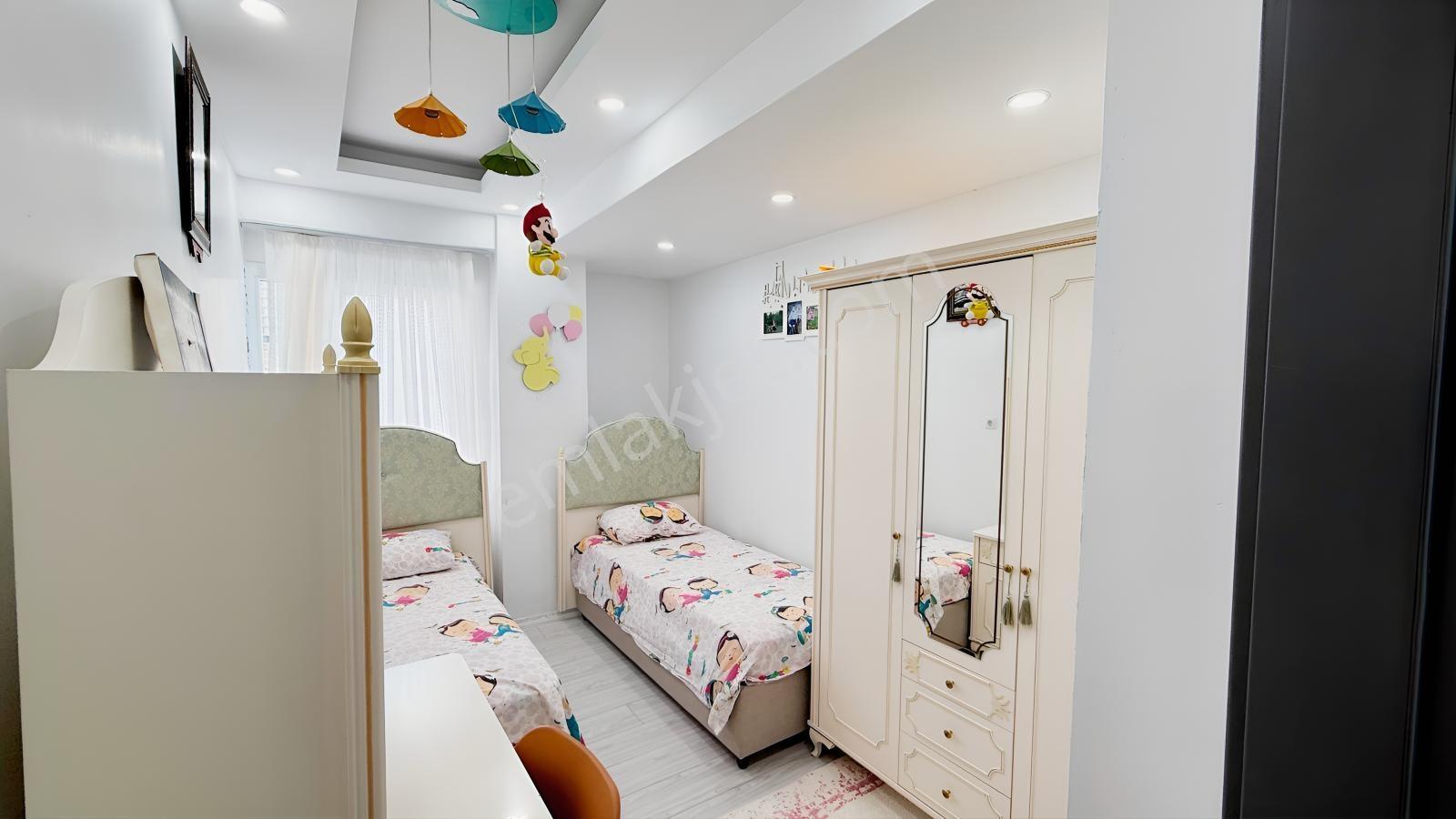 Anacaddeye Sıfır Satılık Ekstralı Satılık 3+1 Dubleks Daire — fotoğraf 31