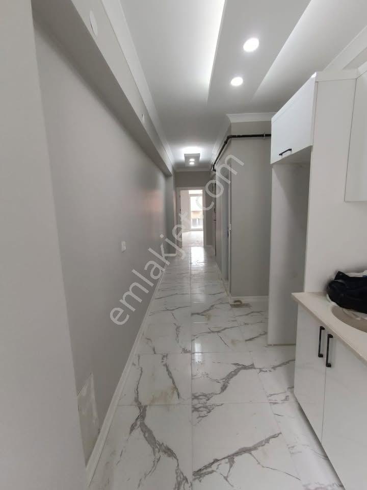 Beylikdüzü Osb Mahallesinde Medilife Has Arkasında Ayrı Mutfaklı Metrobüse Komşu 1+1 Dairemiz — fotoğraf 6