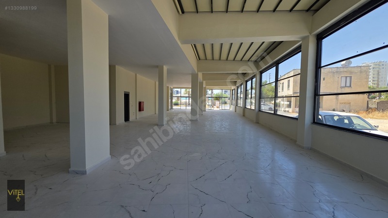 Vitel'den Üniversite Caddesi Üzeri Kiralık 420 M2 Dükkan — fotoğraf 2