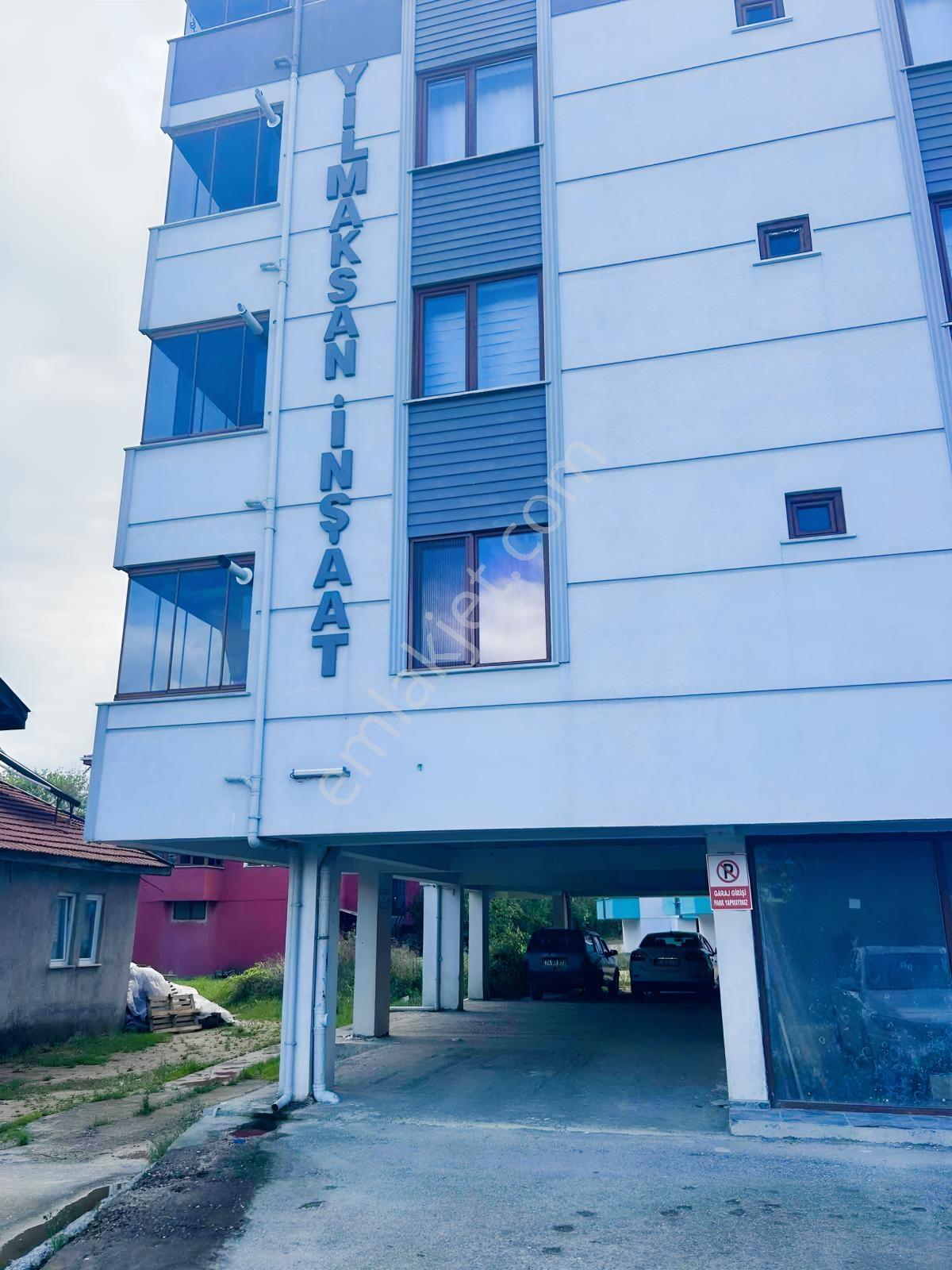 Cide'de Satılık Büyük Çivt Banyolu Daire — fotoğraf 2