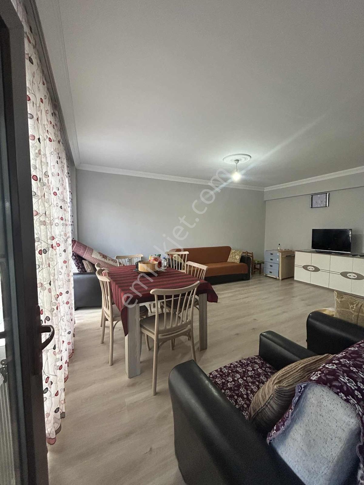 Cide'de Satılık Büyük Çivt Banyolu Daire — fotoğraf 8