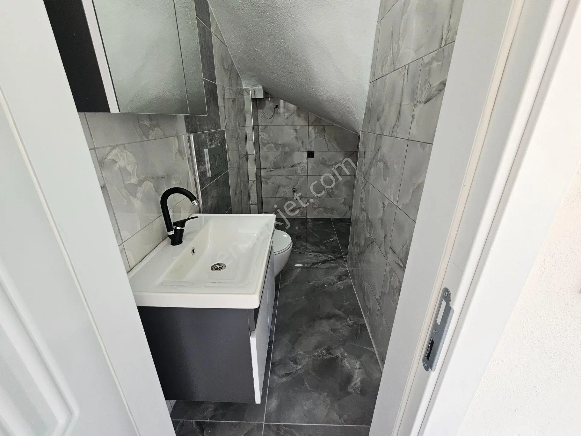 Deniz'e 50 Mt Mesafede 3+1 , Geniş Bahçeli Satılık Villa — fotoğraf 18