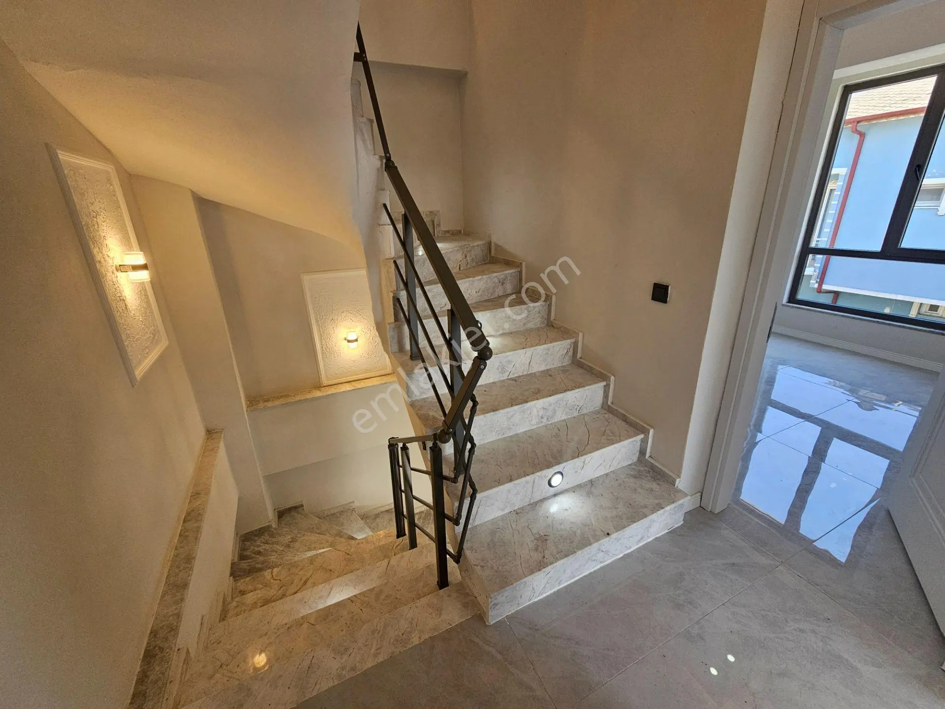 Deniz'e 50 Mt Mesafede 3+1 , Geniş Bahçeli Satılık Villa — fotoğraf 19