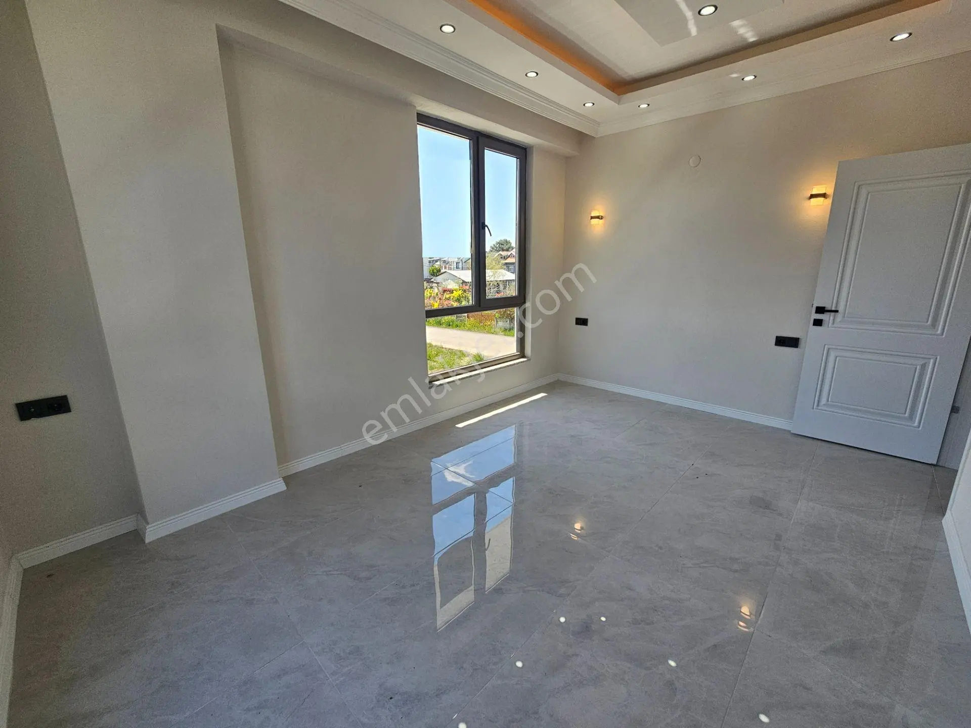 Deniz'e 50 Mt Mesafede 3+1 , Geniş Bahçeli Satılık Villa — fotoğraf 20