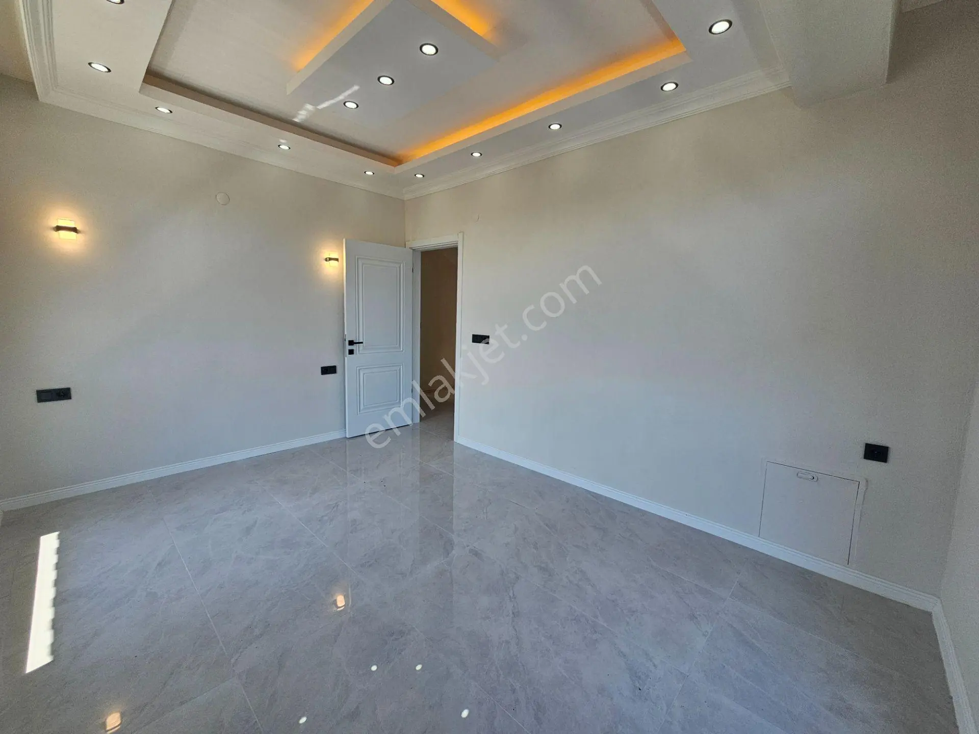 Deniz'e 50 Mt Mesafede 3+1 , Geniş Bahçeli Satılık Villa — fotoğraf 22