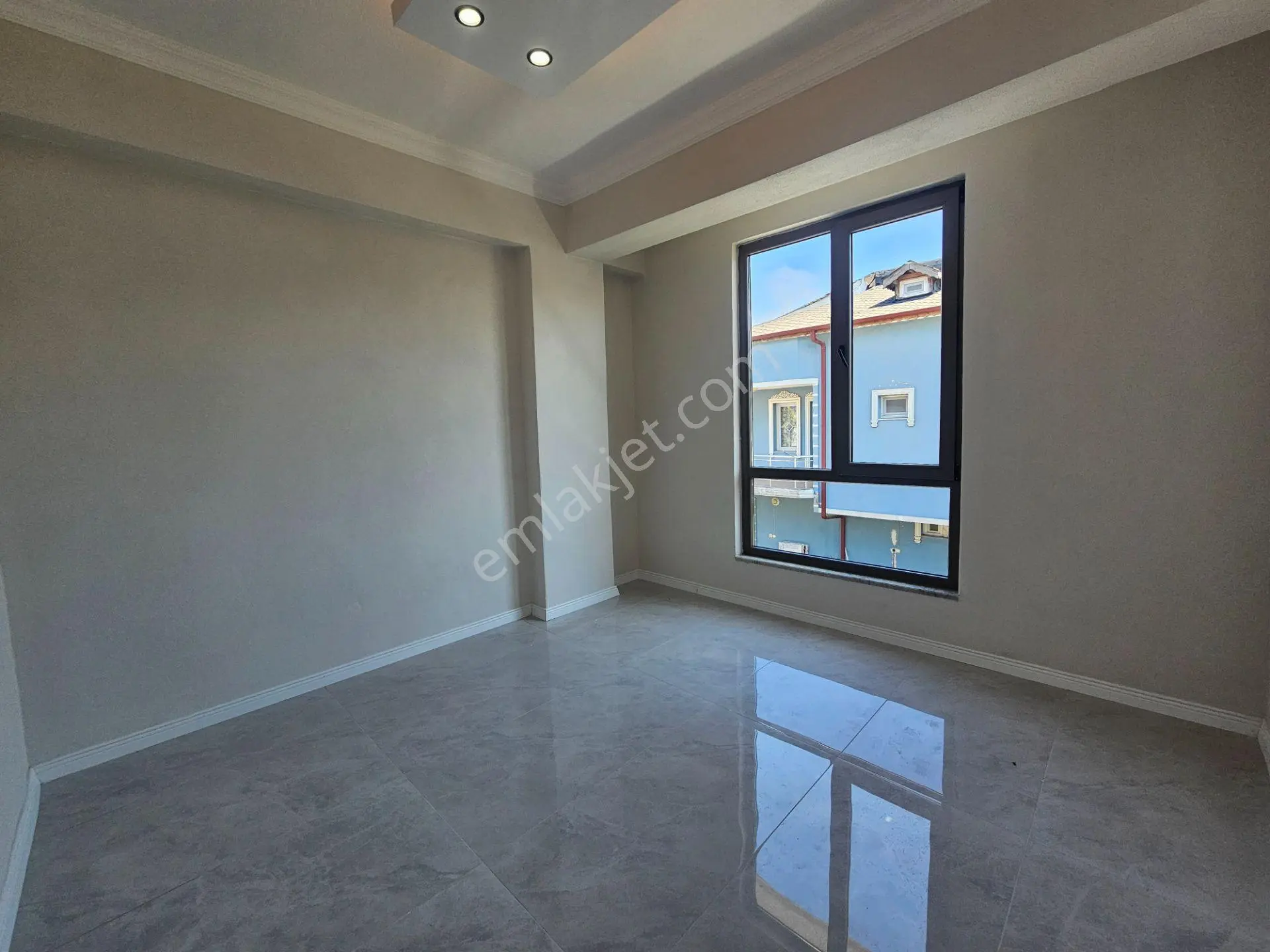 Deniz'e 50 Mt Mesafede 3+1 , Geniş Bahçeli Satılık Villa — fotoğraf 25